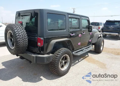 2013 Jeep Wrangler Unlimited Sport z USA, uszkodzony, nr VIN 1C4BJWDG9DL569109